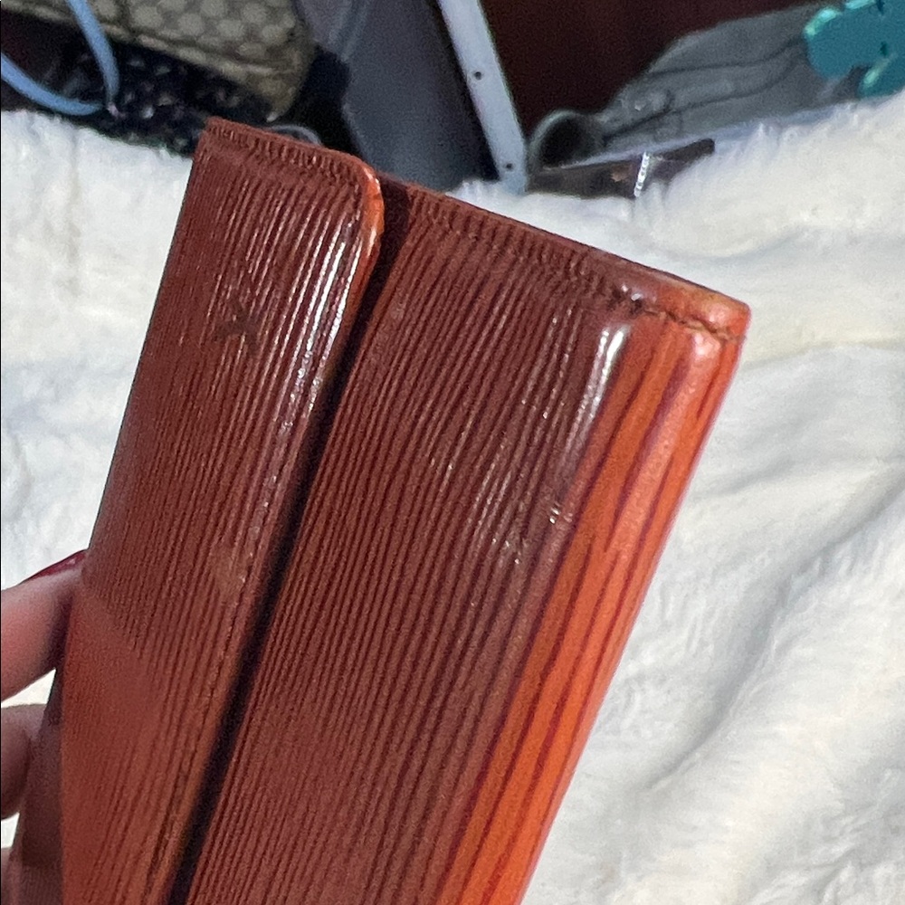 Louis Vuitton Rich Brown Epi long Wallet - Picture 9 of 12